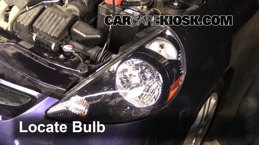 2008 Honda Fit 1.5L 4 Cyl. Lights Turn Signal - Front (replace bulb)